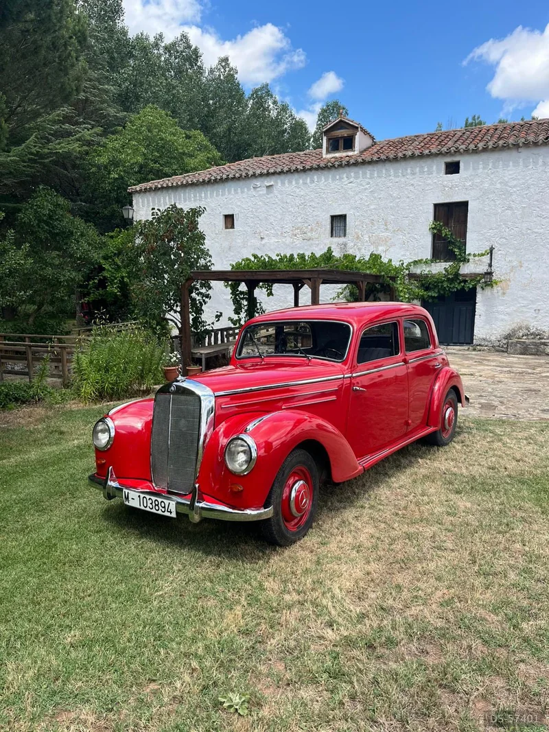 1953 Mercedes-Benz 220 in Garray 2