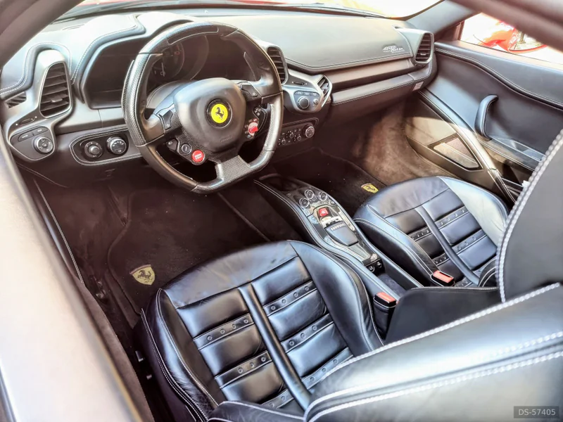 2015 Ferrari 458 in São Paulo 6