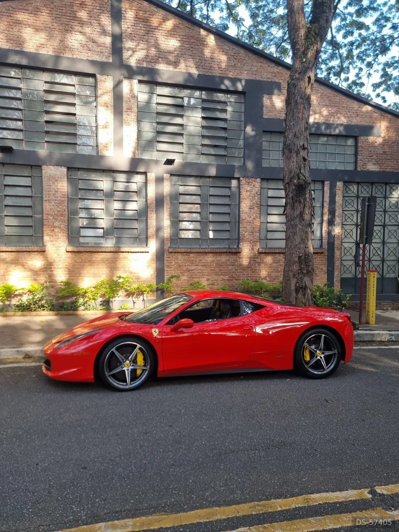 2015 Ferrari 458 in São Paulo 2