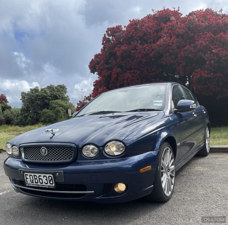 2010 Jaguar X-type in Tauranga