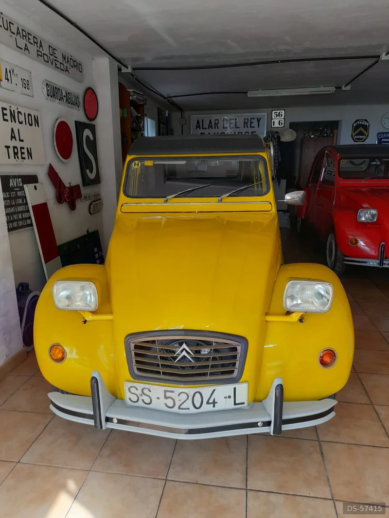 1979 Citroen 2cv in Madrid 4