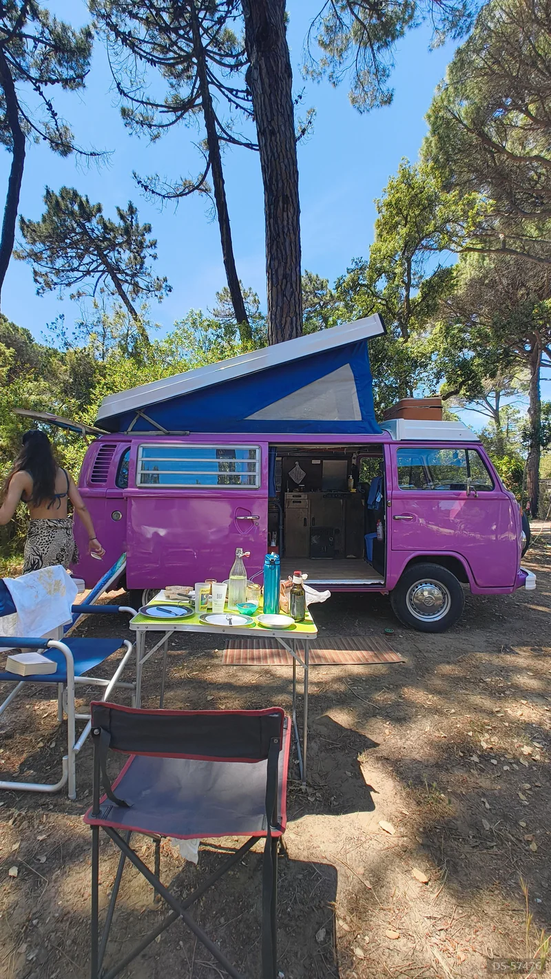 1977 Volkswagen Westfalia T2 in Firenze 4