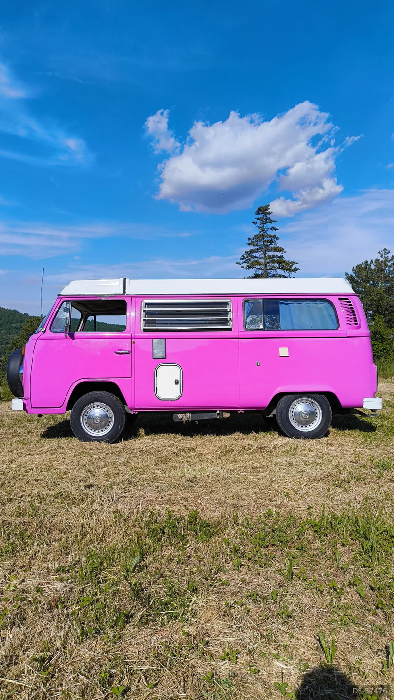1977 Volkswagen Westfalia T2 in Firenze 2