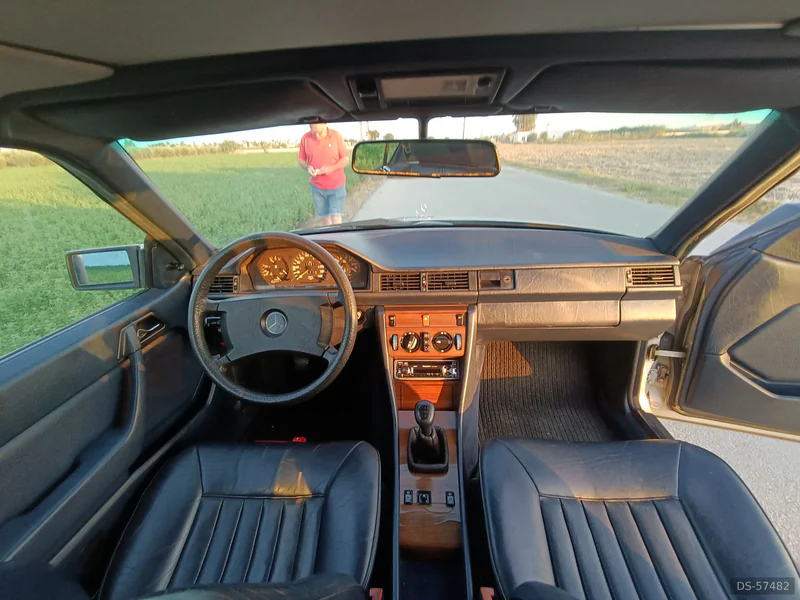 1988 Mercedes-Benz E 230 Coupé in Catral 7