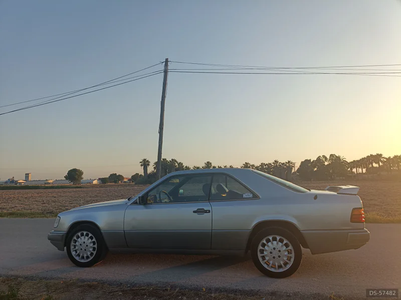 1988 Mercedes-Benz E 230 Coupé in Catral 4