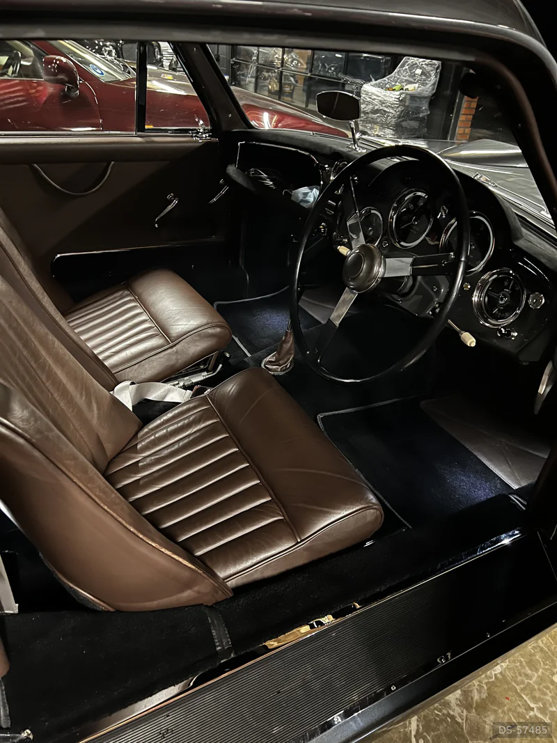1958 Aston Martin Db2 Mk3 in Cobham 10