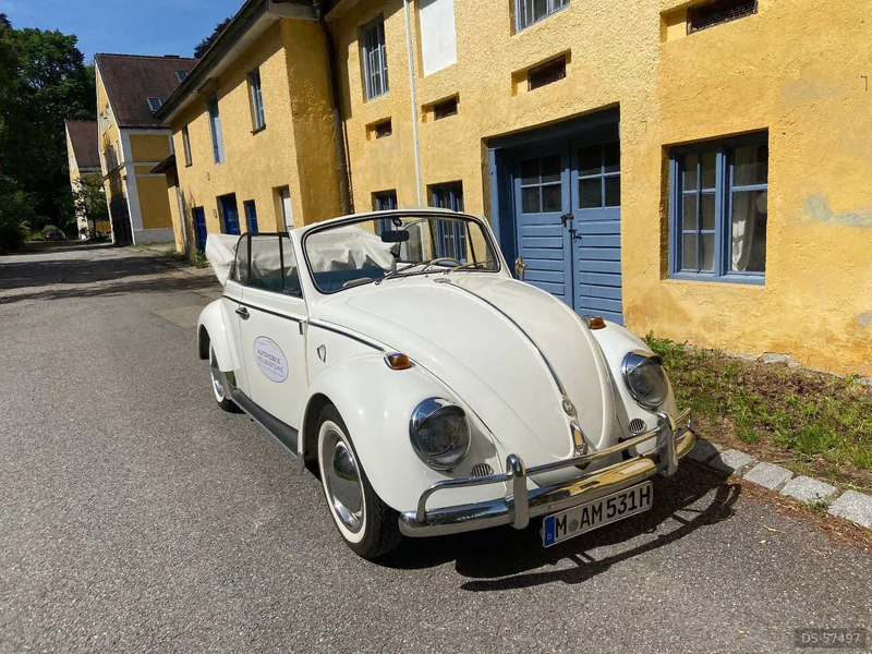 1966 Volkswagen Käfer Cabrio 1300 in München 3