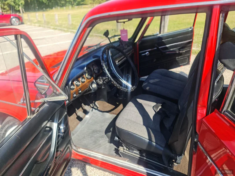 1989 Lada Vaz 2106 in London 6