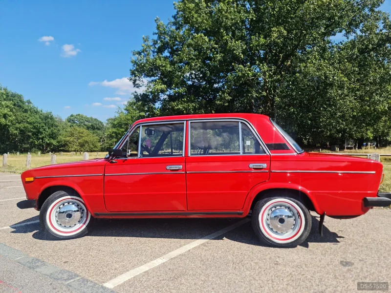 1989 Lada Vaz 2106 in London 4