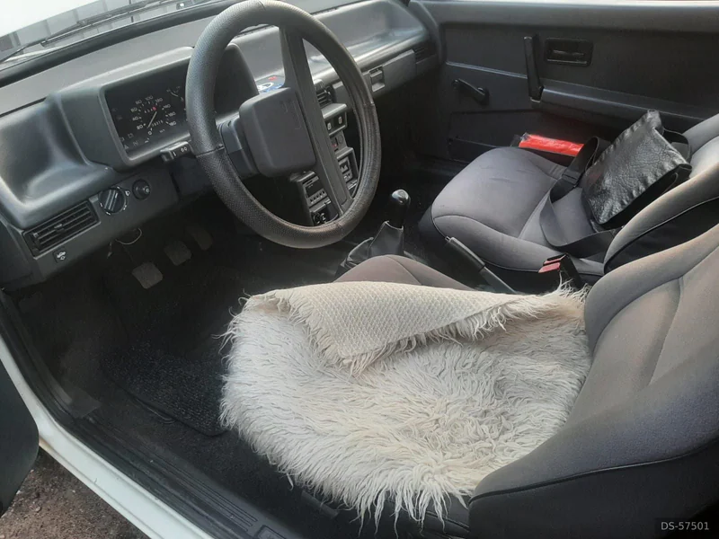 1992 Lada Vaz Samara in London 5