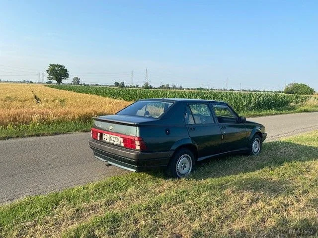 1991 Alfa Romeo 75  in Milano 6