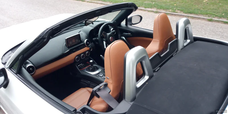 2017 Fiat 124 Spider in Herefordshire 3