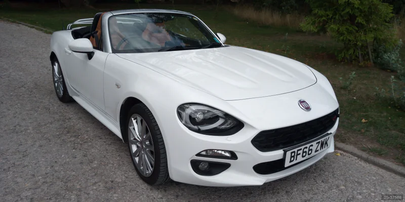 2017 Fiat 124 Spider in Herefordshire 6