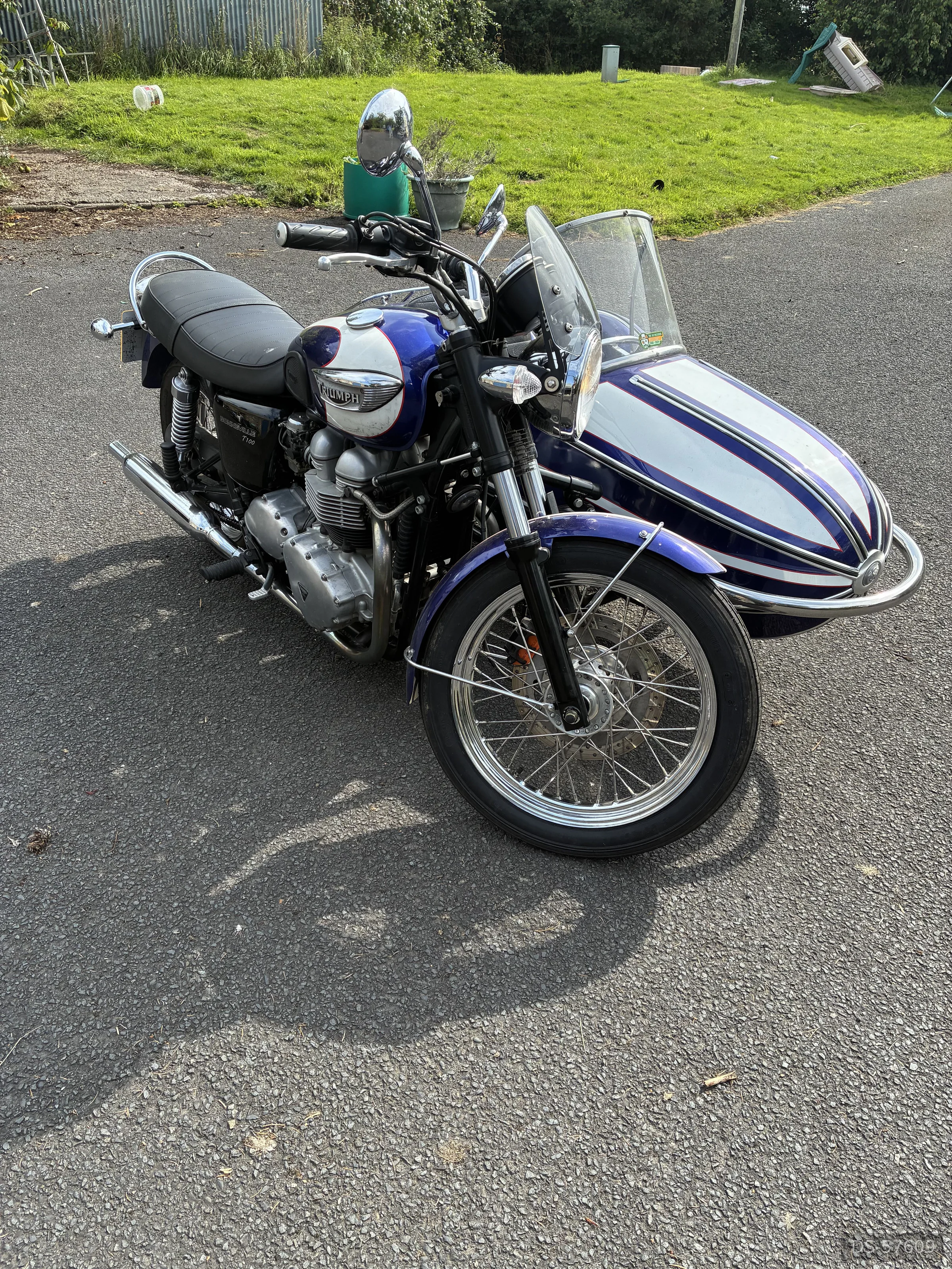 2022 Triumph Bonneville With Sidecar