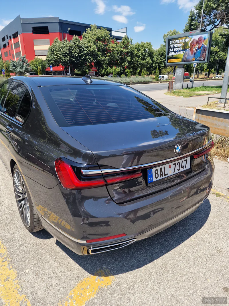 2022 BMW 730 in Vantaa 2