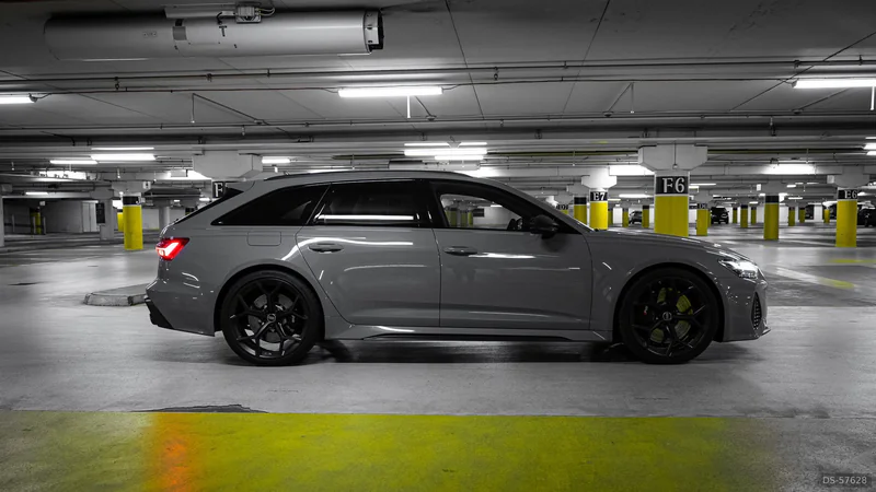 2025 Audi RS6 in Djursholm 4