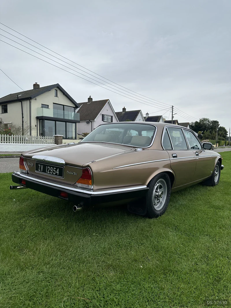 1988 Daimler Double Six in Dublin 7