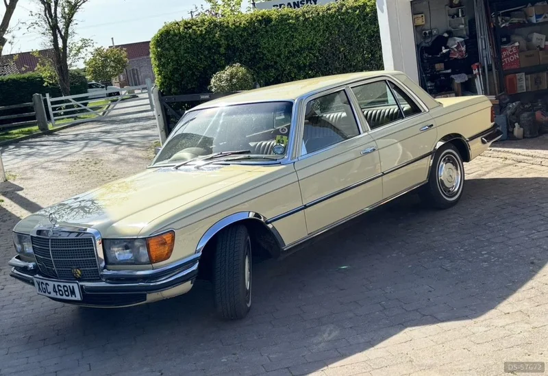 1973 Mercedes-Benz 350 Se in Lincoln 3