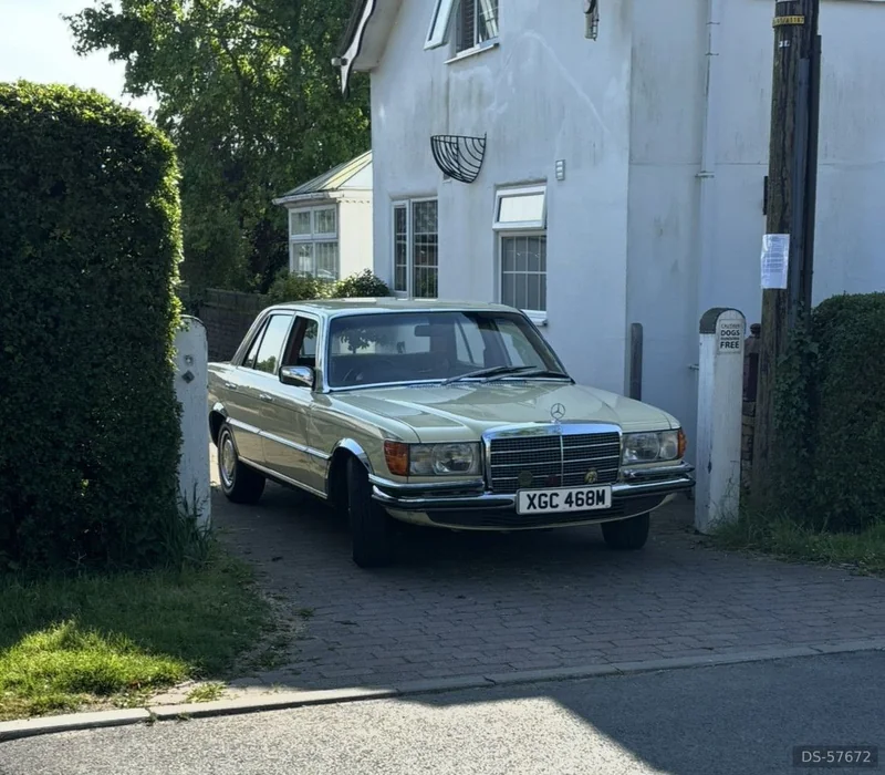 1973 Mercedes-Benz 350 Se in Lincoln 6