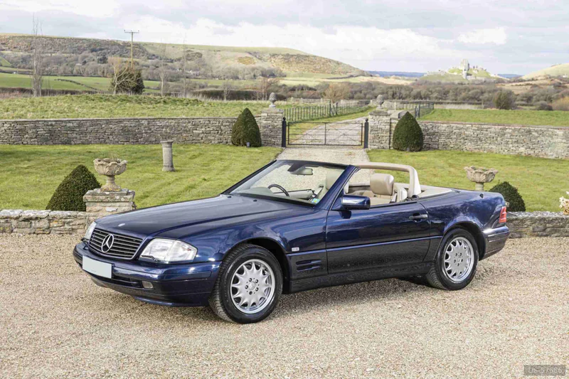 1996 Mercedes-Benz SL500 in Hampton 2