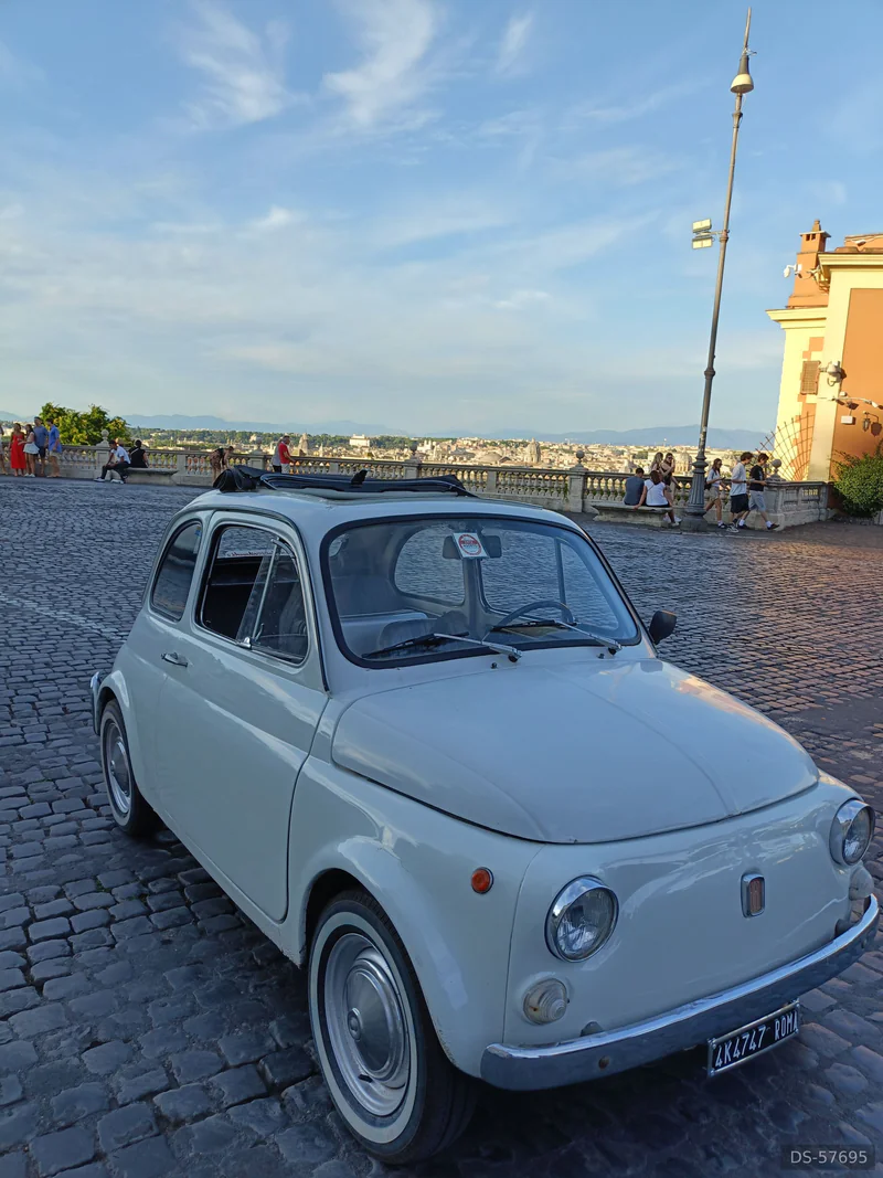 1971 Fiat 500 in Roma 3