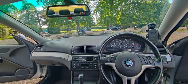 2004 BMW 330 Ci in London 9