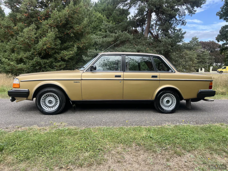 1981 Volvo 264 Gle in London 2
