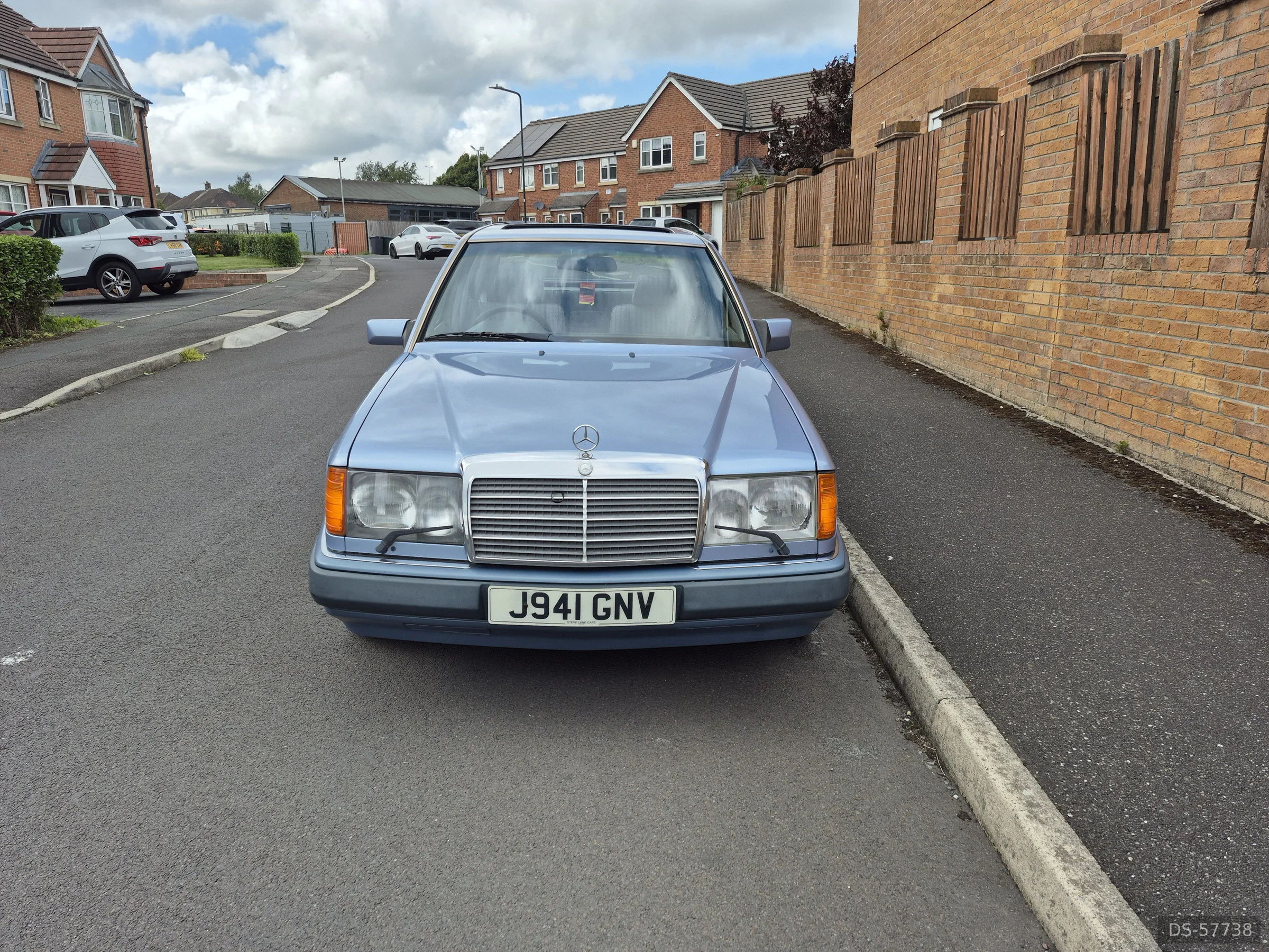 1991 Mercedes-Benz W124 E Class 230e