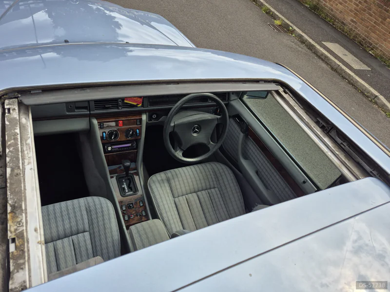 1991 Mercedes-Benz W124 E Class 230e in Bradford 10