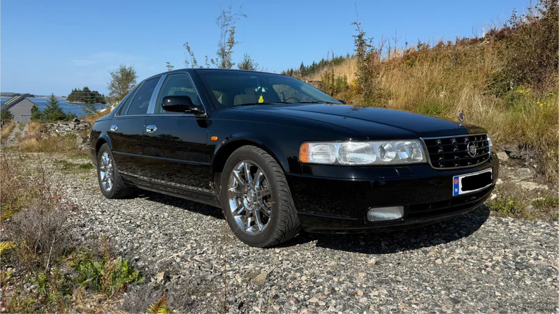 2002 Cadillac Seville Sts in Bergen 2
