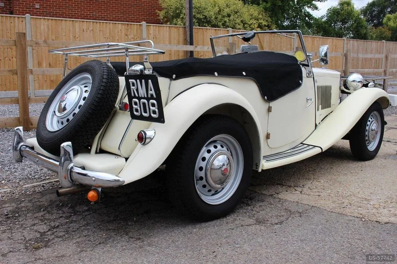 1953 MG TD (T-Type) 1953 in Surrey 3