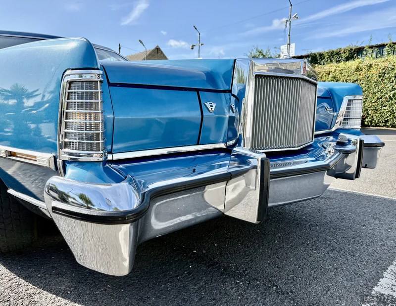 1976 Lincoln Continental in Peterborough 5