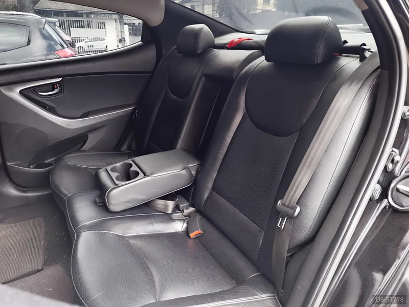 2014 Hyundai Elantra Gls in São Paulo 4