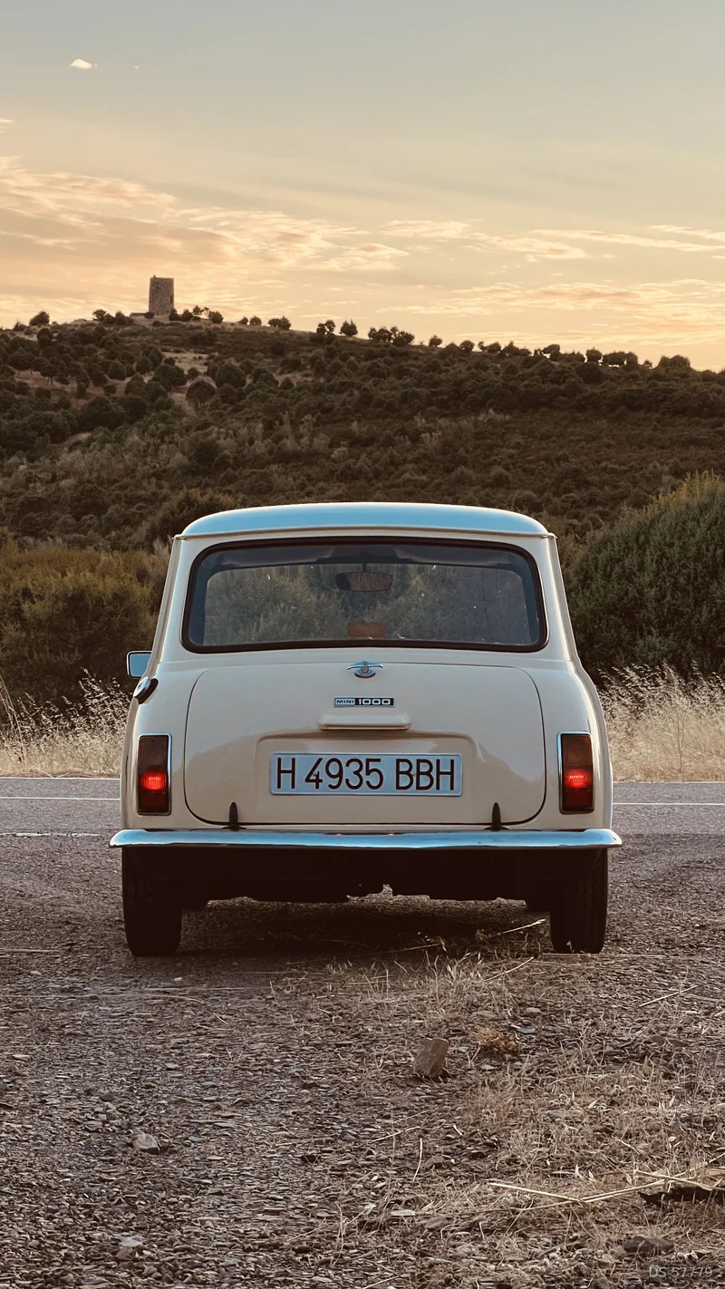 1971 Mini 1000 E Deluxe in Madrid 4