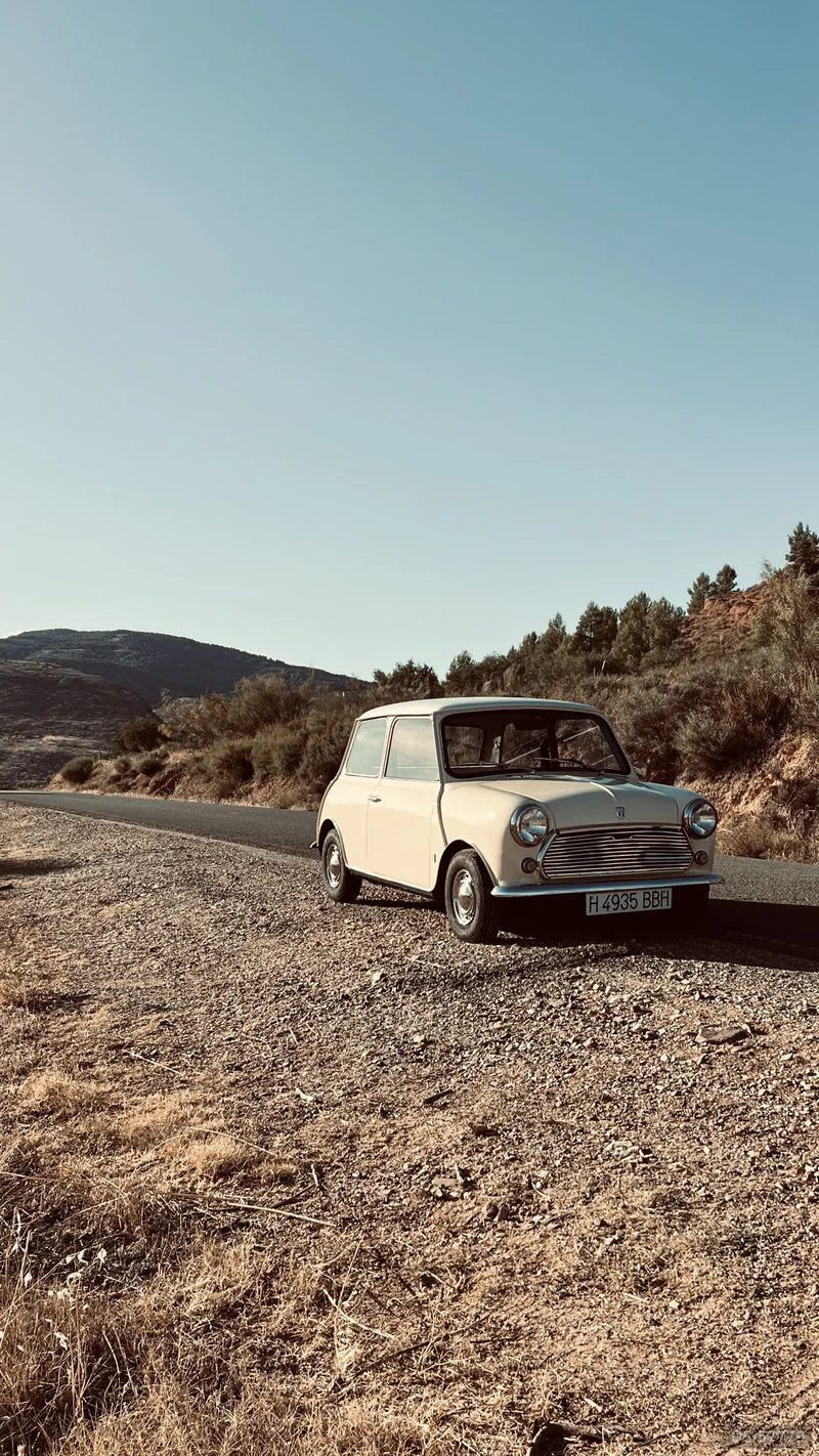 1971 Mini 1000 E Deluxe in Madrid 3