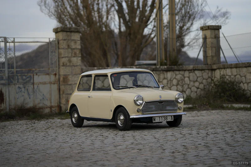 1971 Mini 1000 E Deluxe in Madrid 8