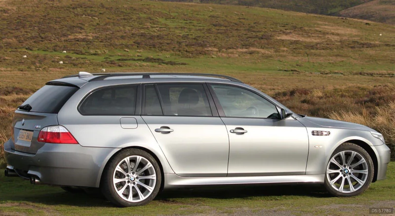 2007 BMW E61 M5 Touring V10 in Ashtead 2
