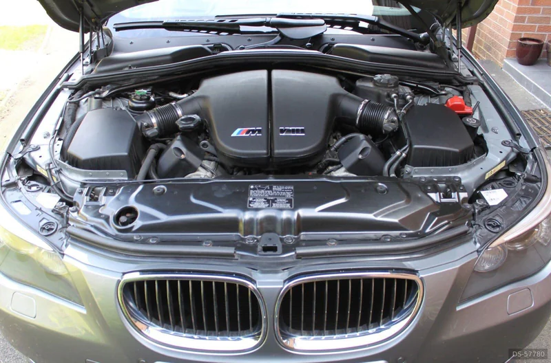 2007 BMW E61 M5 Touring V10 in Ashtead 5
