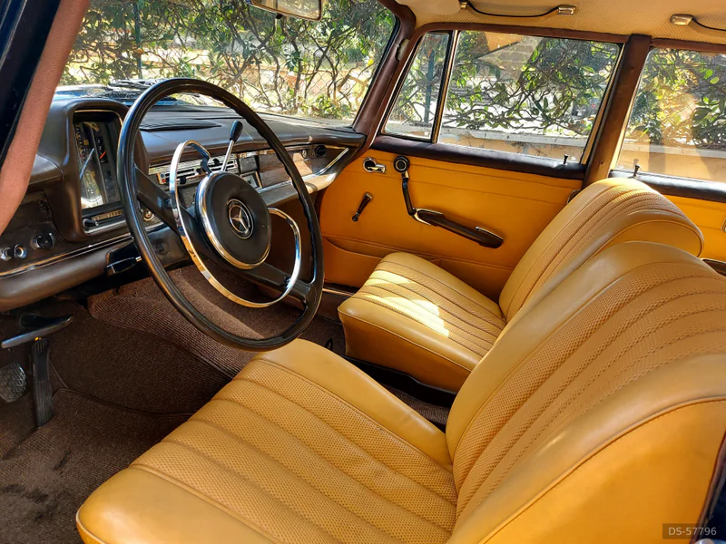 1965 Mercedes-Benz 230s in Castel Gandolfo (roma) 6