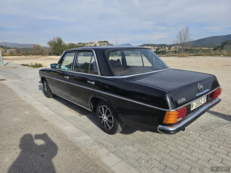 1975 Mercedes-Benz 230.6 in Igualada 4