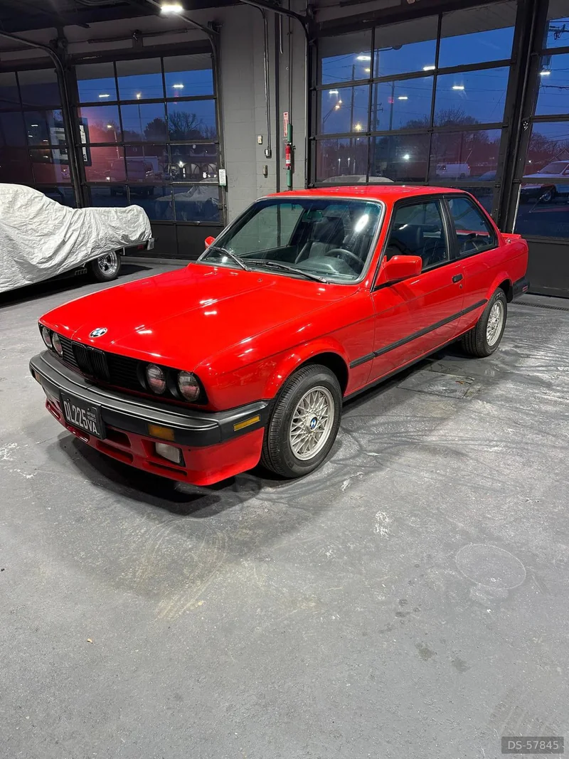 1987 BMW 325is in Richmond 2