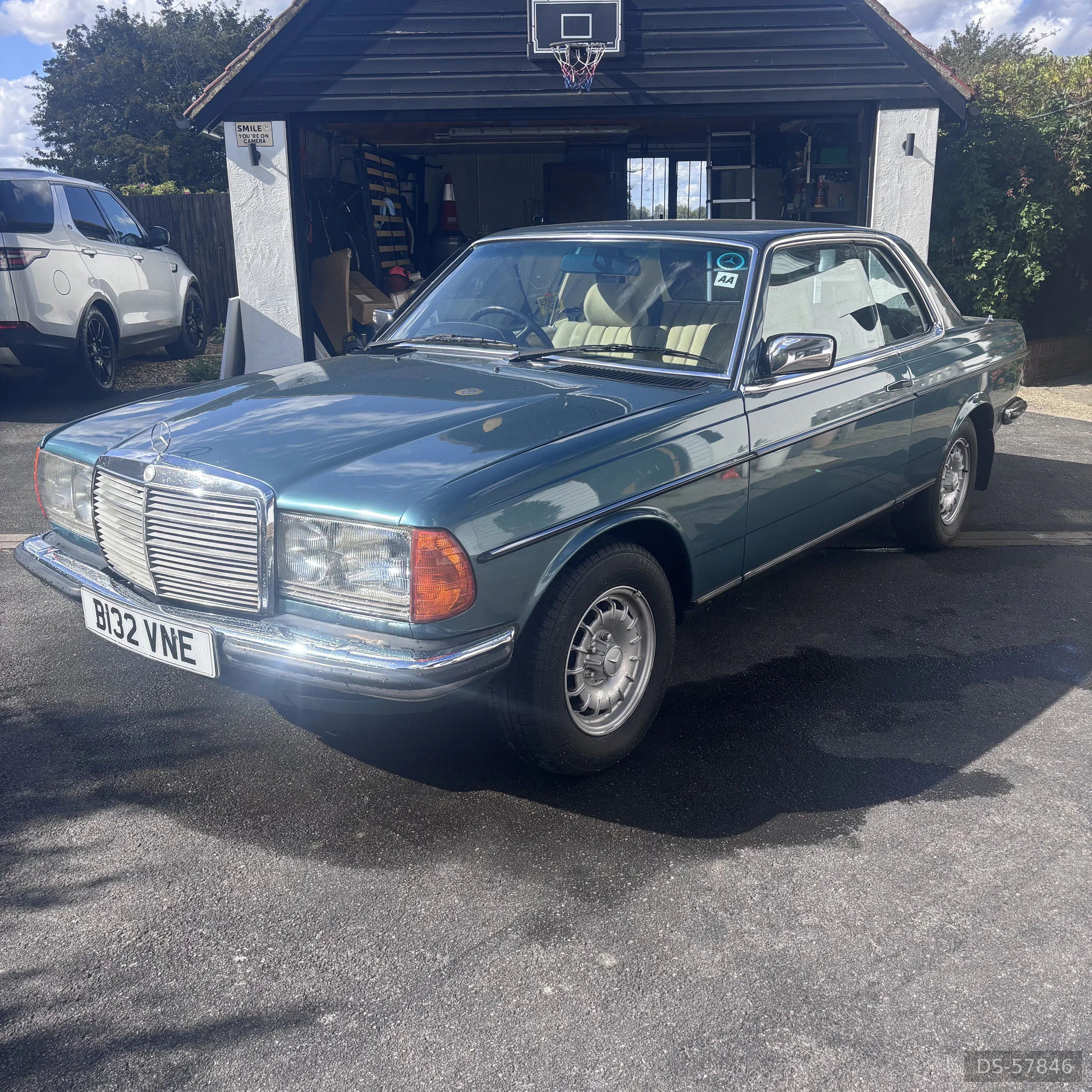 1985 Mercedes-Benz 230ce