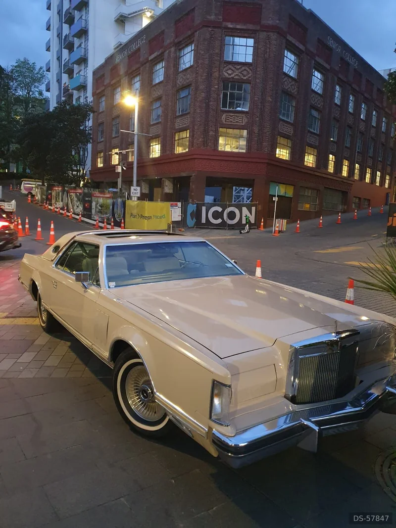 1979 Lincoln Continental Mark V Cartier in Auckland 4