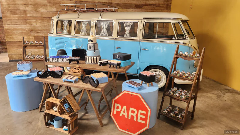 1974 Volkswagen Kombi in São Paulo 7
