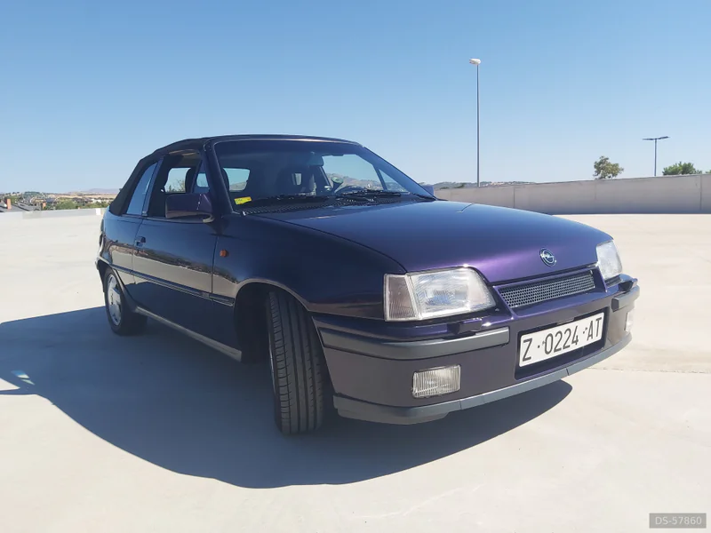 1992 Opel Kadett Gsi Cabrio in Colmenar Viejo 2
