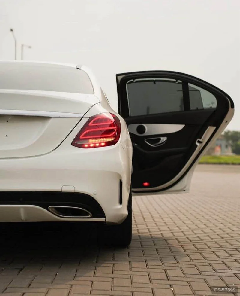 2018 Mercedes-Benz C180 Amg in Cape Town 4