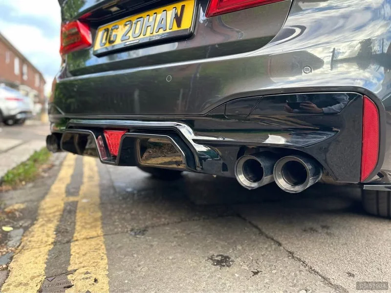 2020 BMW 530e in London 3
