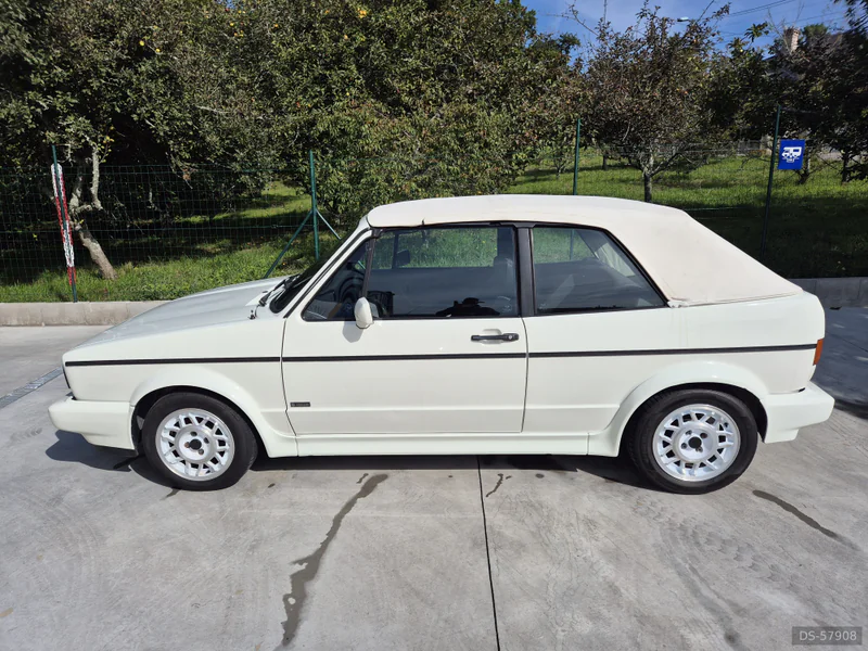 1987 Volkswagen Golf Mk1 Cabrio in Moaña