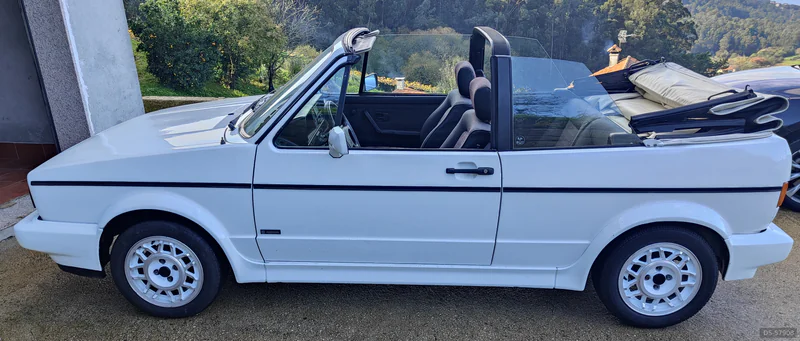 1987 Volkswagen Golf Mk1 Cabrio in Moaña 3