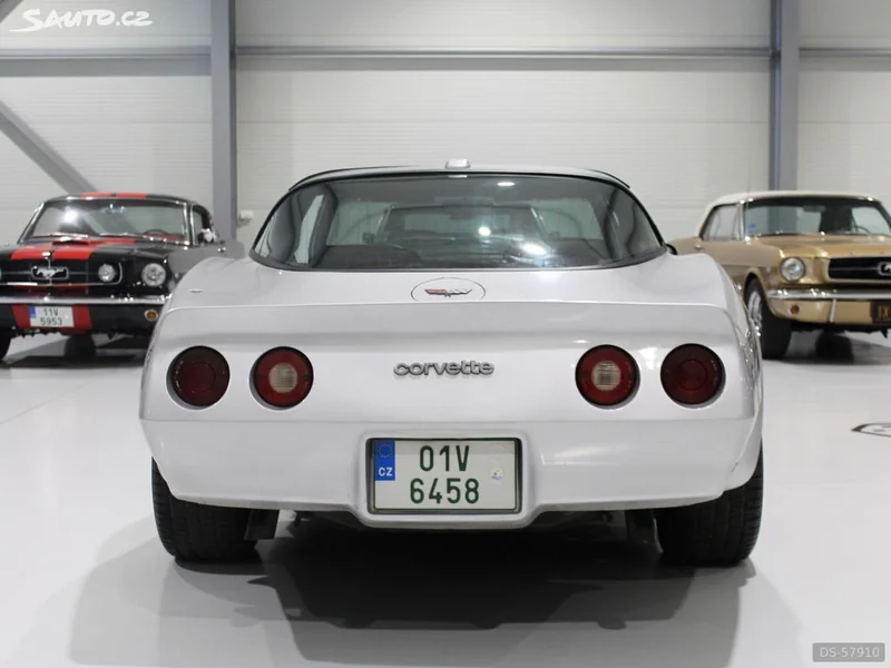 1982 Chevrolet Corvette C3 in Chodov 6